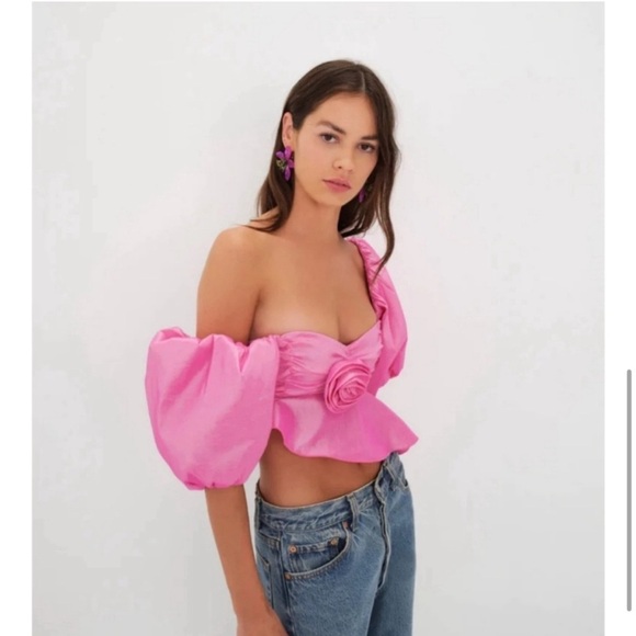 🛍️NWT For Love & Lemons x Free People Judith Rosette Asymmetrical Crop Top Med - Picture 2 of 13